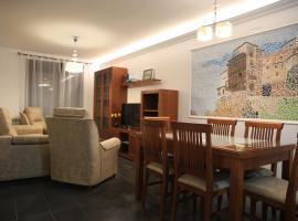 APARTAMENTOS LA VEREDA, hotell nära Casas Colgadas, Cuenca