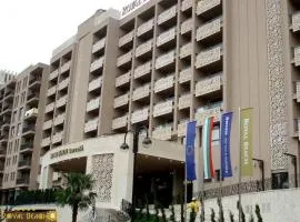 ROYAL BEACH HOTEL apartment