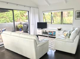 Hahei Beach Apartment, hotel in Hahei