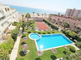 1a línea Playa San Juan. Vistas. Piscina. BBQ. Gym