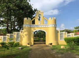 Belo Monte Hotel and Museum, hotel a Santo António