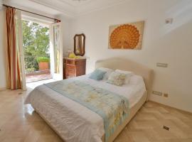 CASA GADEAMUS via le botteghe 12, spa hotel in Capri