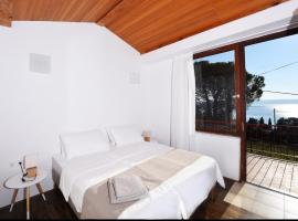 Modern & Comfy Sea View House NG, hotel em Portorož