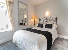 Clifton Villa - Southport, bed and breakfast en Southport