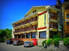 Hostal Europa, družinam prijazen hotel v mestu San Roque del Acebal