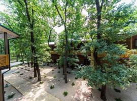 База отдыха Дубки โรงแรมในOrlovshchina