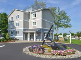 Anchored Inn at Hidden Harbor, luxury hotel in Deale