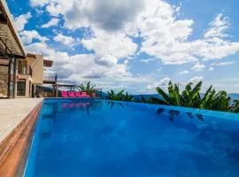 Hotel Casa Portones