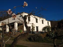 Casa Rural El Paraje de Berchules, hotelli, jossa on pysäköintimahdollisuus kohteessa Bérchules