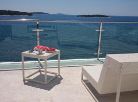 Apartments Toni Sea view, luxury hotel in Primošten