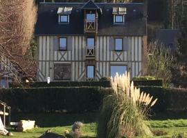 La Maison de la Plage - La Cerisaie, romantic hotel in Honfleur