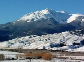 Yellowstone Basin Inn, hotel a Gardiner