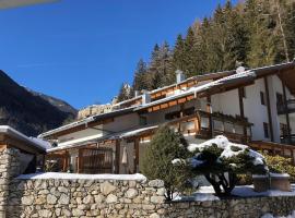 Residenz Feldmühle unterhalb der Burg Taufers, hotel em Campo Tures