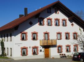 Ferienappartements Fam. Haselberger, hotel with parking in Mauth