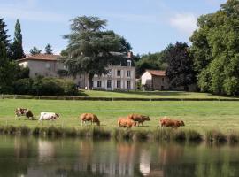 Zemu izmaksu kategorijas viesnīca Masbareau, Demeure de Charme, B&B pilsētā Royères-Saint-Léonard