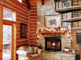 Cherokee Mountain log Cabins โรงแรมในยูเรกาสปริงส์