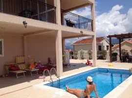 Apartments Villa Viktoria