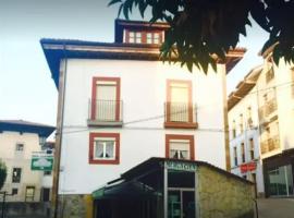 Pensión Gijonés, guest house in Cangas de Onís