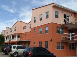 Cool Running Apartments, beach rental sa St. Georgeʼs