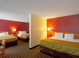 Econo Lodge Inn & Suites، فندق في ويسكونسن ديلز