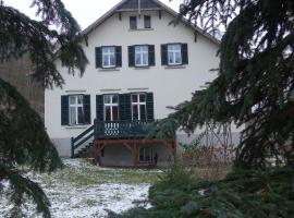 Pension Gräfliche Villa, guest house in Reitwein