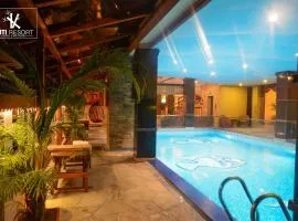 Kuti Resort & Spa