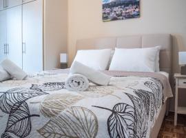 Fix Divine Apartment, hotel near Neos Kosmos Metro Station, Athens