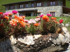 Agriturismo Le Radici: San Fedele Intelvi'de bir otel