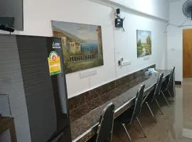 18floor condo close to MRTwith 2 bedrooms in Hua mak