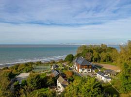 Domaine du Grand Bec, hôtel à Villerville près de : Polyclinique de Deauville