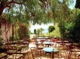 Hotel Royal Bon Repos, boutique hotel in Sainte-Maxime