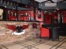 Biker's Pub, hotel in Oleksandriya