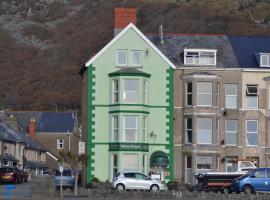Môr Wyn Guest House, guest house in Barmouth