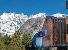 Le Massif Hotel & Lodge Courmayeur The Leading Hotels of the World, five-star hotel in Courmayeur