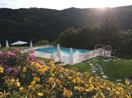 Agriturismo Corte Dei Mori, hotel com piscina em Brisighella