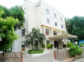 Keys Select by Lemon Tree Hotels, Katti-Ma, Chennai