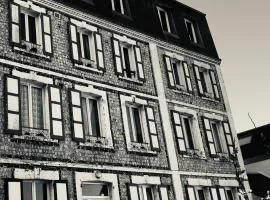 Le Tout à Pied et son parking privé