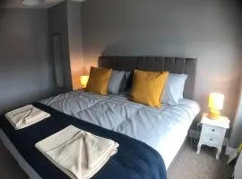 Wyken House - 3 Bedroom House Coventry - Sleeps 5
