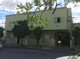 Hotel Suipacha, hotell i San Miguel de Tucumán