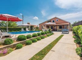 Villa Neno, hotel din Donji Zemunik