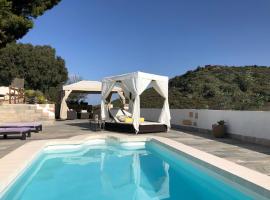 Villa Paula Golf Wine & Relax, hotel con campo de golf en Las Palmas de Gran Canaria