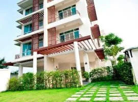 The Meet Green Apartment