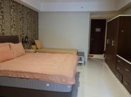 Lavenderbnb Room 7 at Mataram City, apartment in Yogyakarta