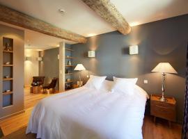 Les Chambres de l'Oustalet, bed and breakfast en Gigondas