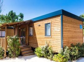 Camping Paris-Est, glamping site in Champigny-sur-Marne