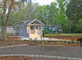 Live Oak Landing, campsite in Freeport