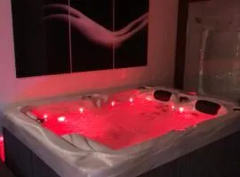 SPABYELLEETLUI spa rouge ou bleu