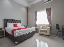 RedDoorz near Islamic Center Samarinda, hotel near Aji Imbut Stadium, Samarinda