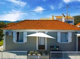 Lazarus Private House