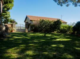 La Casetta di Borgo Carbone, Hotel in Locri